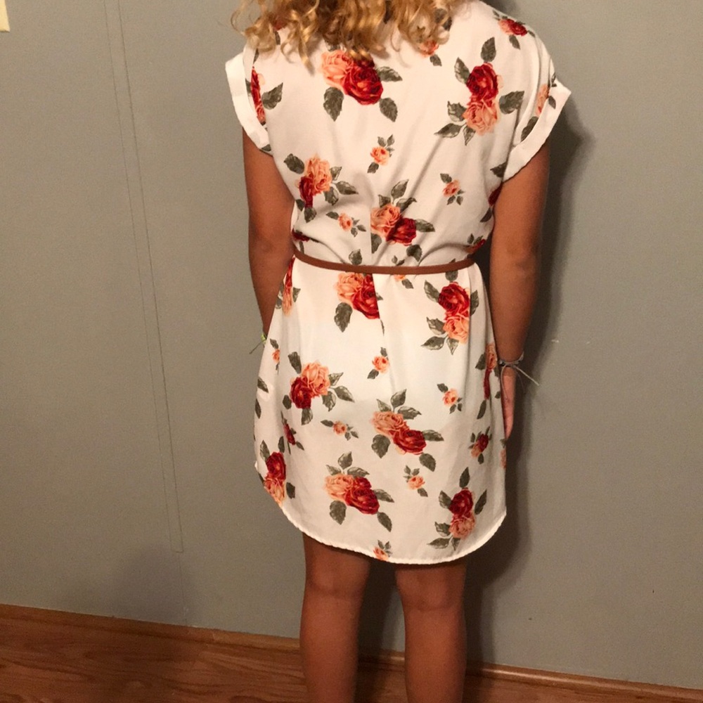 Dress - Picture 3 of 3